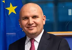 Решението идва след сериозни съмнения за политическа атакаЕвропейският парламент отхвърли