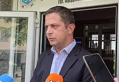 Щетата от некачествения асфалт надхвърля 153 хиляди евроСлужител на общинската
