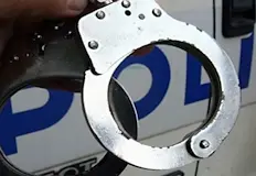 Мъжът е търсен от Великобритания за сексуална експлоатацияТридесет и три
