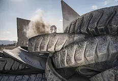 Оцелели от цялата страна показват екологичните проблемиОткриват националната фотографска изложба
