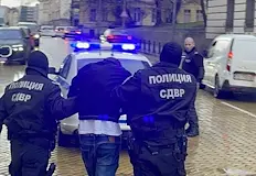 Задържаният мъж е с условна присъда за разпространениеСлужители на полицията