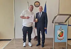МВР Смолян отличи граждани за доблестна постъпкаТрима мъже получиха благодарствени