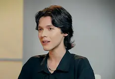Певецът говори за войната и страховете в любовтаБългарският изпълнител Кристиан