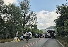 Отведоха пострадалия към Спешна помощ във Велико ТърновоПешеходец е пострадал