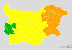 Очакват се интензивни валежи и градушки в 25 региона през