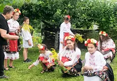 Проектът Лято сред природата свързва различни поколения заедноНародно читалище Светлина