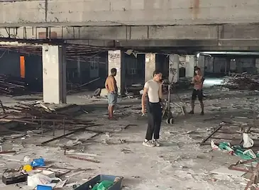 Работници затвориха подлеза на Централна гара