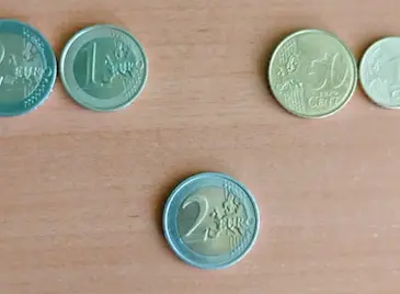 Въвеждат нова такса от 2 евро за покупки от китайски сайтове