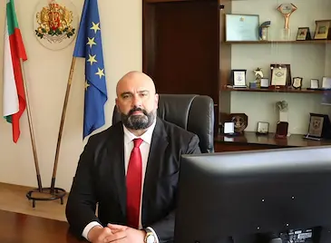Спряха енергиен парк върху държавна земя край Русе