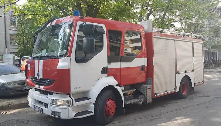 Клиенти гасиха пожар в заведение в Русе