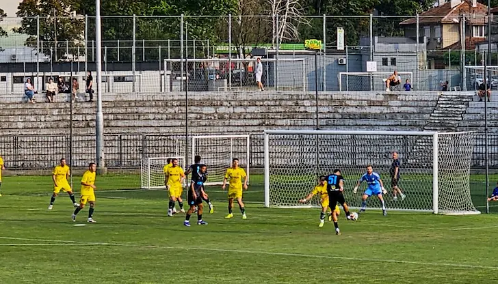 Русенци изоставаха в резултата до 85-ата минута Русенци изоставаха в резултата до 85-ата минута
