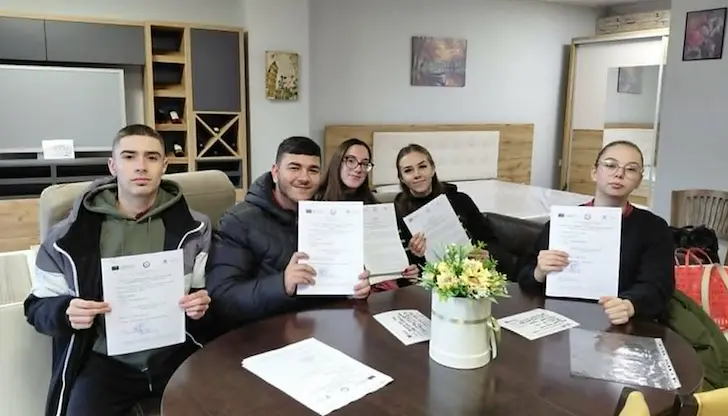 Успешен стаж на ученици от ПГДВА "Йосиф Вондрак" в Русе