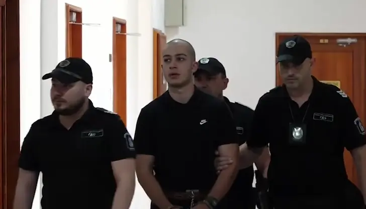Седем души дават показания по делото