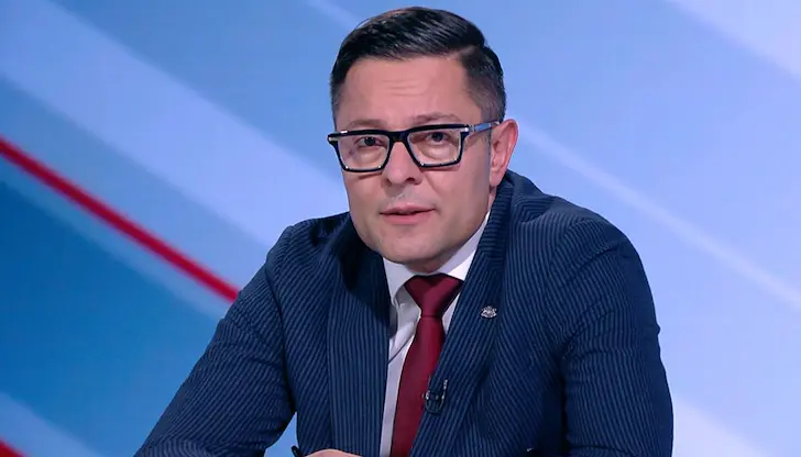Мажоритарният собственик е блокирал сметките на рафинерията