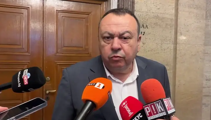 Адвокатът на лидера на ДПС опровергава твърдения на министър Демерджиев