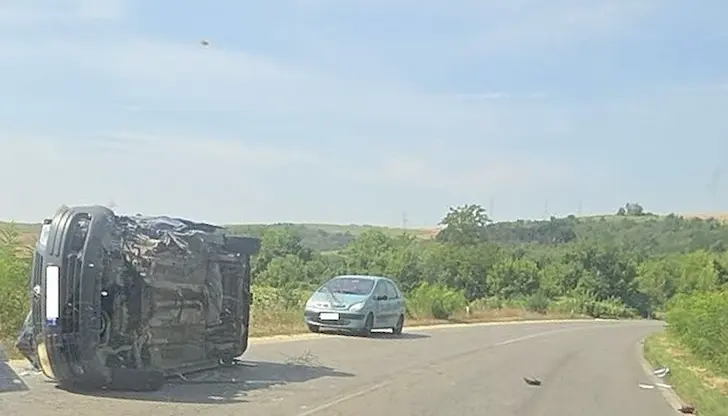 Временно трафикът се осъществява само в една лента Временно трафикът се осъществява само в една лента