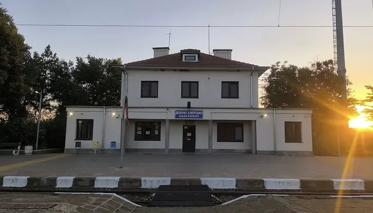 Инцидентът спря пътническата композиция по линията Бургас - Сливен Инцидентът спря пътническата композиция по линията Бургас - Сливен
