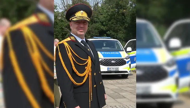 Директорът на МВР - Разград Петър Ванев получи почетен знак Директорът на МВР - Разград Петър Ванев получи почетен знак