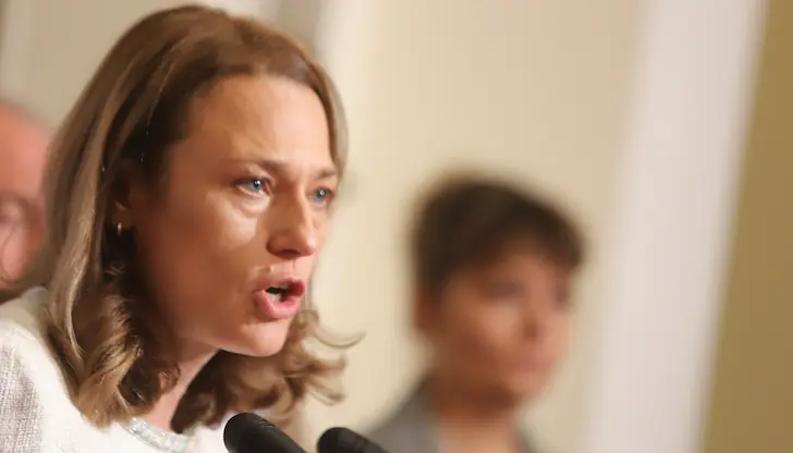 Бившият председател на парламента влиза в кабинета „Радев“ Бившият председател на парламента влиза в кабинета „Радев“