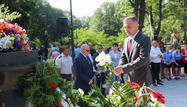 Русе отбеляза 189 години от рождението на Васил Левски