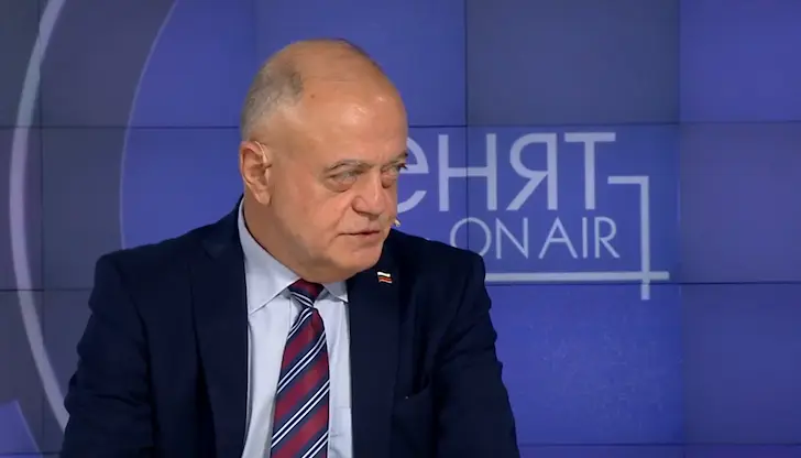 ДБ обмисля подкрепа за Андрей Гюров на предстоящите избори ДБ обмисля подкрепа за Андрей Гюров на предстоящите избори