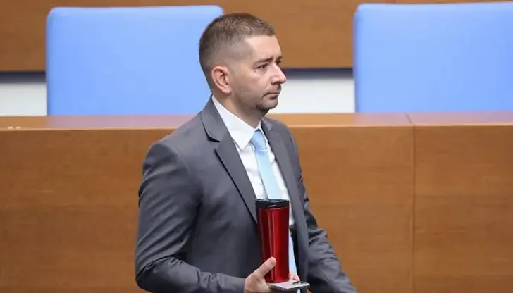 Депутатът от ПБ коментира казуса с престоя на американските самолети Депутатът от ПБ коментира казуса с престоя на американските самолети