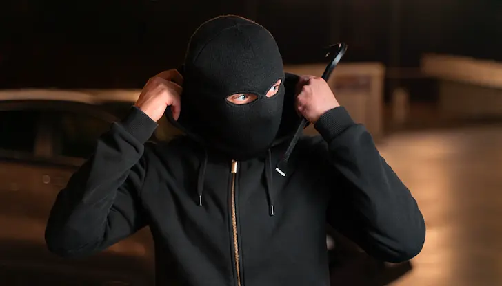 Взломна кражба на търговски павилион в Русе