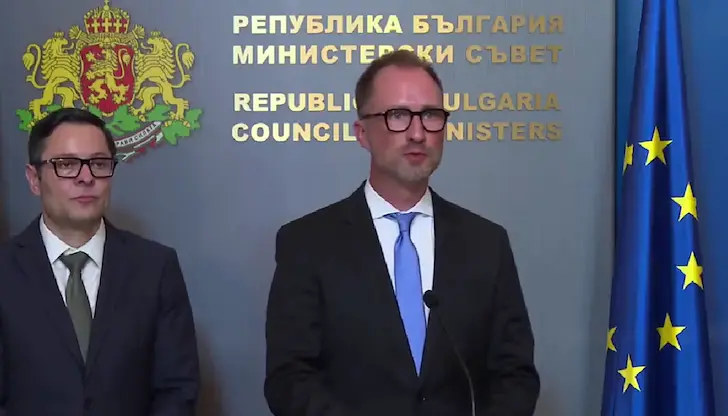 Целта е страната да бъде в центъра на европейската отбрана