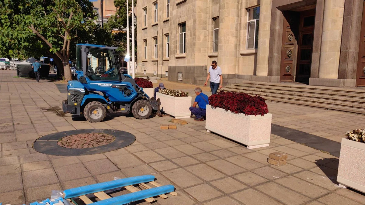 Обновена визия за зоната пред Съдебната палата в Русе