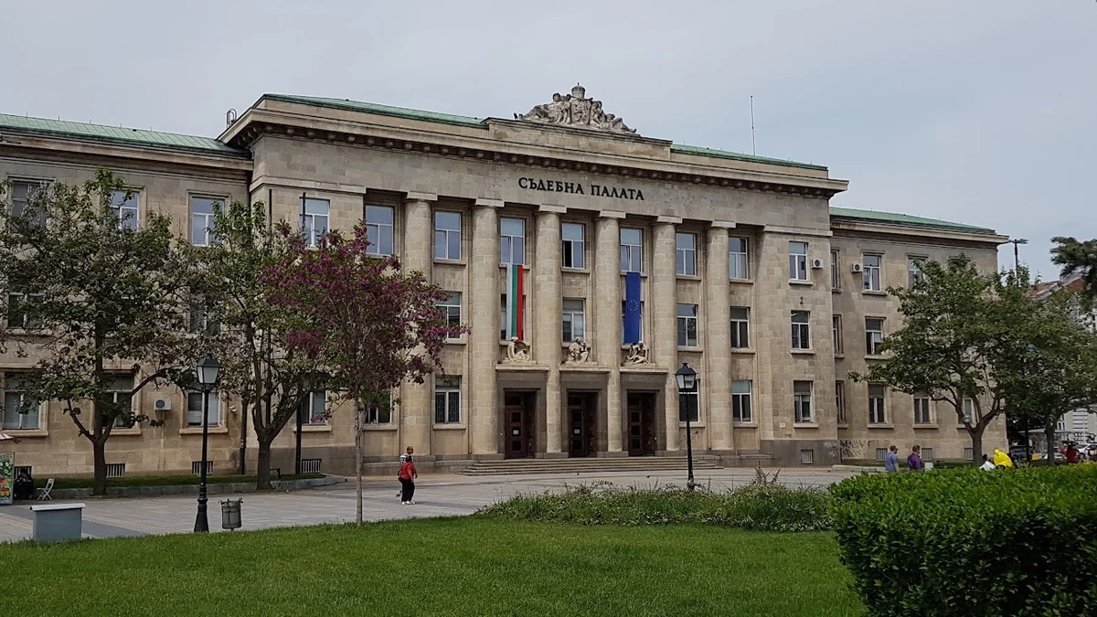 Чужденецът признал вината си пред съда в РусеРайонен съд -