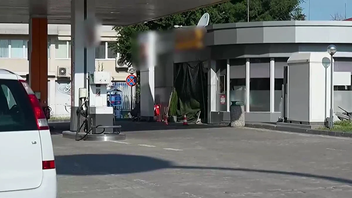 В Русе: Колата се вряза в бензиностанция след катастрофа