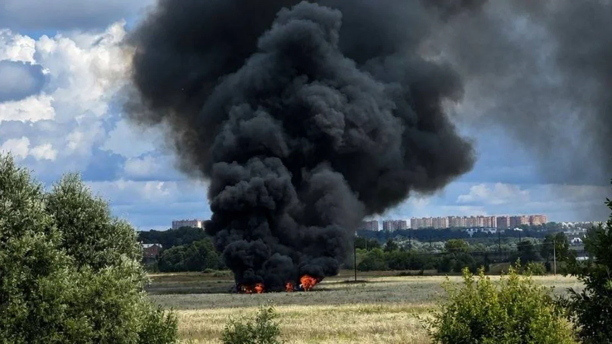 Пилотът е оцелял след катапултиране в Московска областНай-новият руски боен