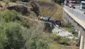Камион скъса мантинела и полетя от мост на АМ „Струма“