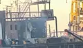 Пожар обхвана кораб в румънското пристанище Мидия