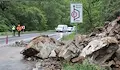Автомобил се удари в паднали скали в Кресненското дефиле