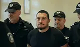 Наркодилърът с бебе за параван остава в ареста