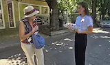 Младежи раздаваха вода в нажежения Русе