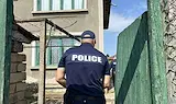 Полицаи простреляха жена в Раднево, докато я спасяваха от питбула ѝ