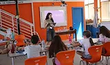 Деца правиха слонска паста в русенската библиотека