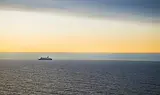 Снаряд удари кораб край бреговете на Оман