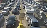 Близо час се чака на пункта Градина - Калотина