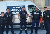 Разградски полицай охранява туристическите зони в Париж