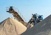 Човечеството извлича 50 милиарда тона пясък всяка година