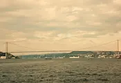 Затвориха Босфора заради поразен от дрон петролен танкер Затвориха Босфора заради поразен от дрон петролен танкер