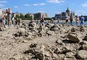 Унгарското правителство призова хората да намалят използването на климатици и перални Унгарското правителство призова хората да намалят използването на климатици и перални