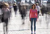 Глобалната раждаемост се срина под критичния праг