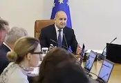 Румен Радев: Пет вертолета са готови за гасене на пожари