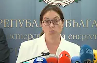 Властите успокояват за тока след намалената мощност на АЕЦ „Козлодуй“