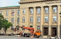 Русенец критикува Окръжен съд - Русе за поставени пилони