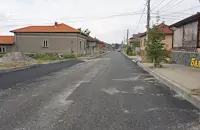 Ремонтират ударно пътищата в центъра на Две могили